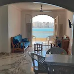 مدينة نصر 25 شارع احمد ابو العلا منطقه ثامنه